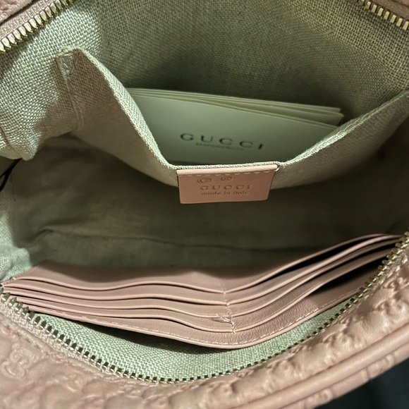 GUCCI Guccissima Bree Pink Camera Bag - Picture 5 of 9